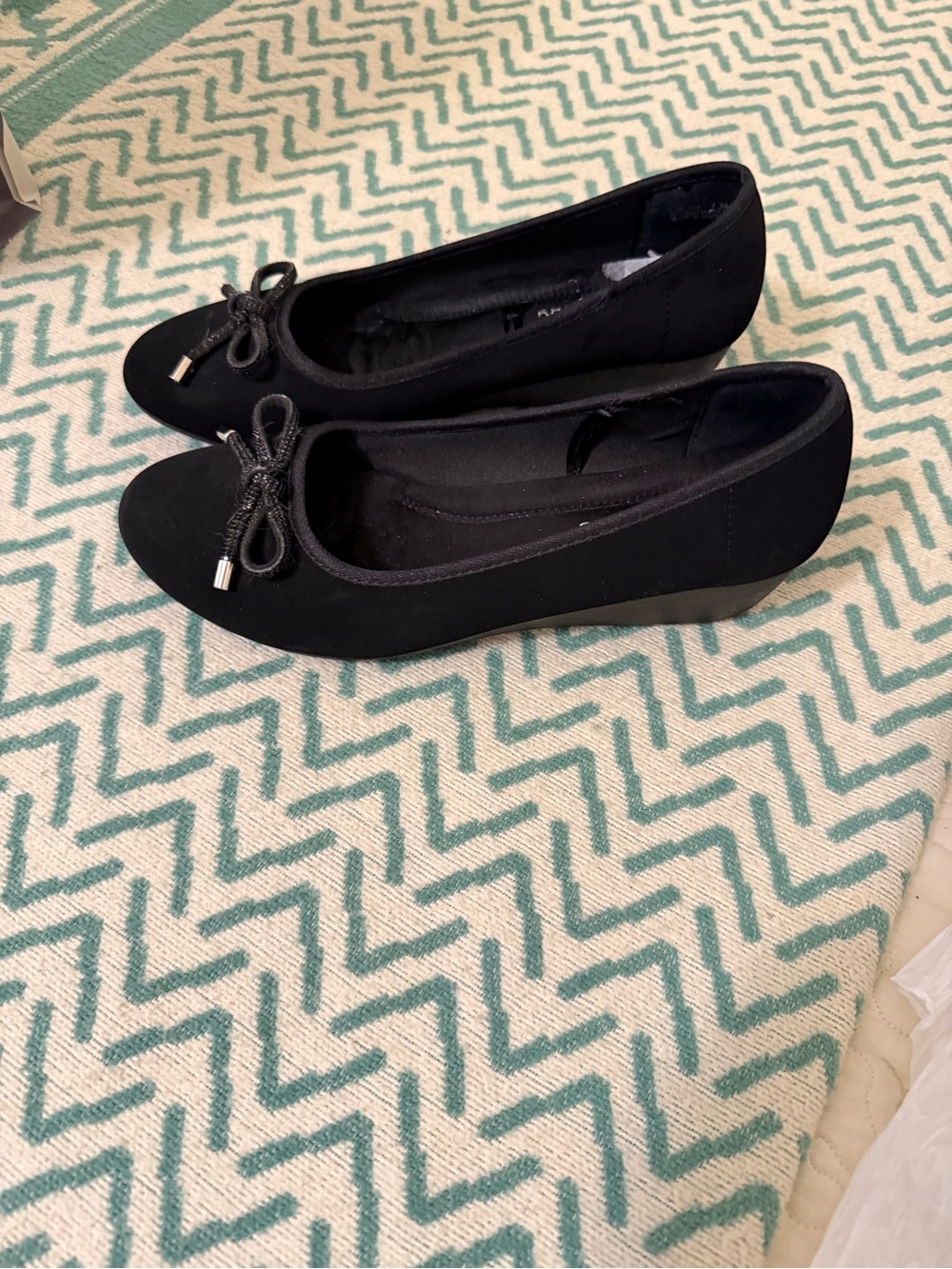Black Women's Bow Trim Ballet Flats